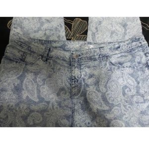 Chico's Platinum Paisley Print Jeans Size 3